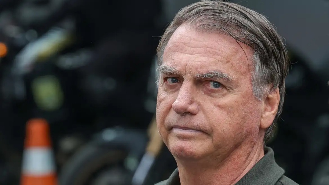 Bolsonaro passa mal e &eacute; levado para hospital em Bras&iacute;lia