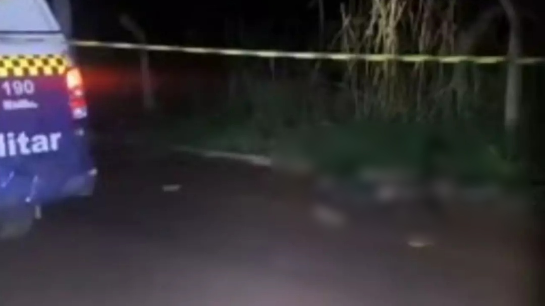 Homem &eacute; executado a tiros na frente da esposa em Dourados