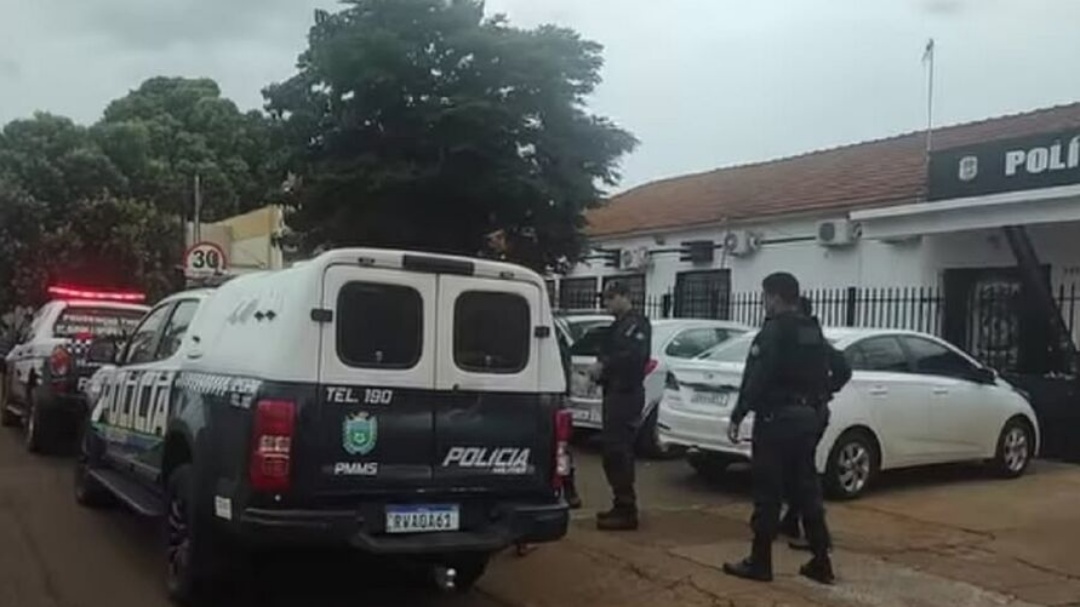 Criminoso com 61 passagens policiais &eacute; preso ap&oacute;s invadir casa em Rio Brilhante   