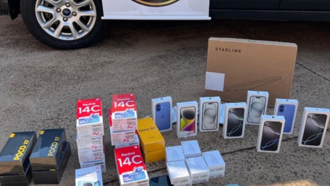 Cem celulares s&atilde;o apreendidos durante fiscaliza&ccedil;&atilde;o na BR-163