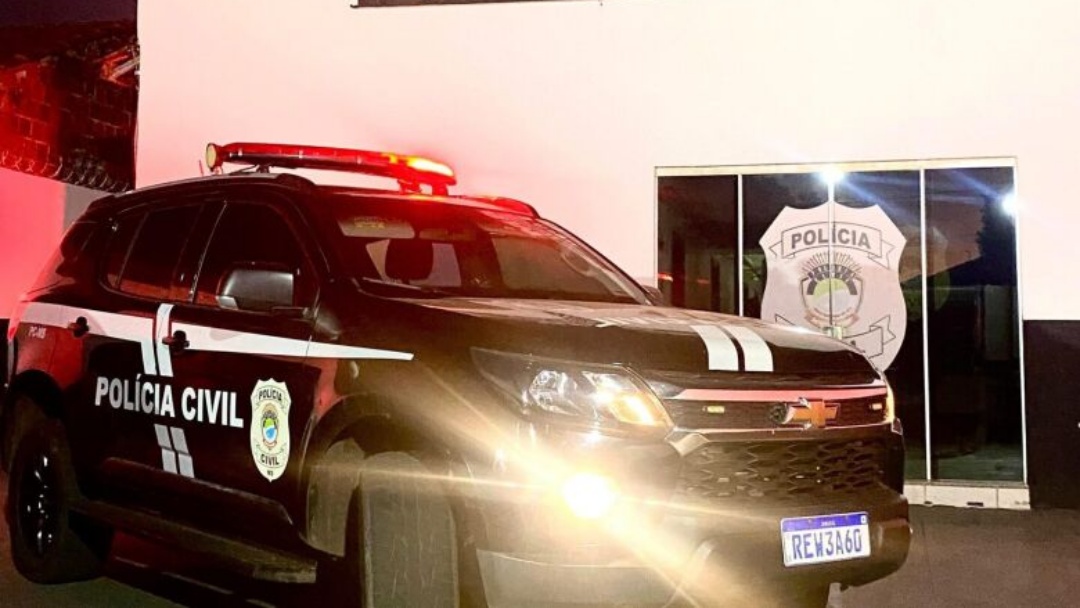 Mulher escapa de c&aacute;rcere privado e marido &eacute; preso em flagrante 