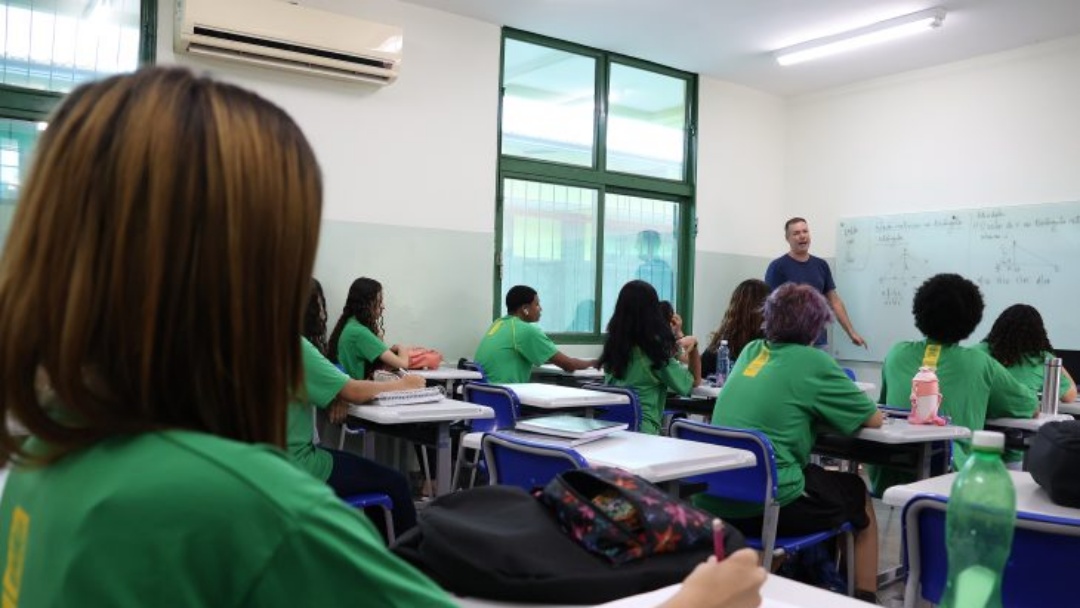 Ensino M&eacute;dio em Sidrol&acirc;ndia: Censo Escolar mostra queda nas matr&iacute;culas e evas&atilde;o acima da m&eacute;dia estadual
