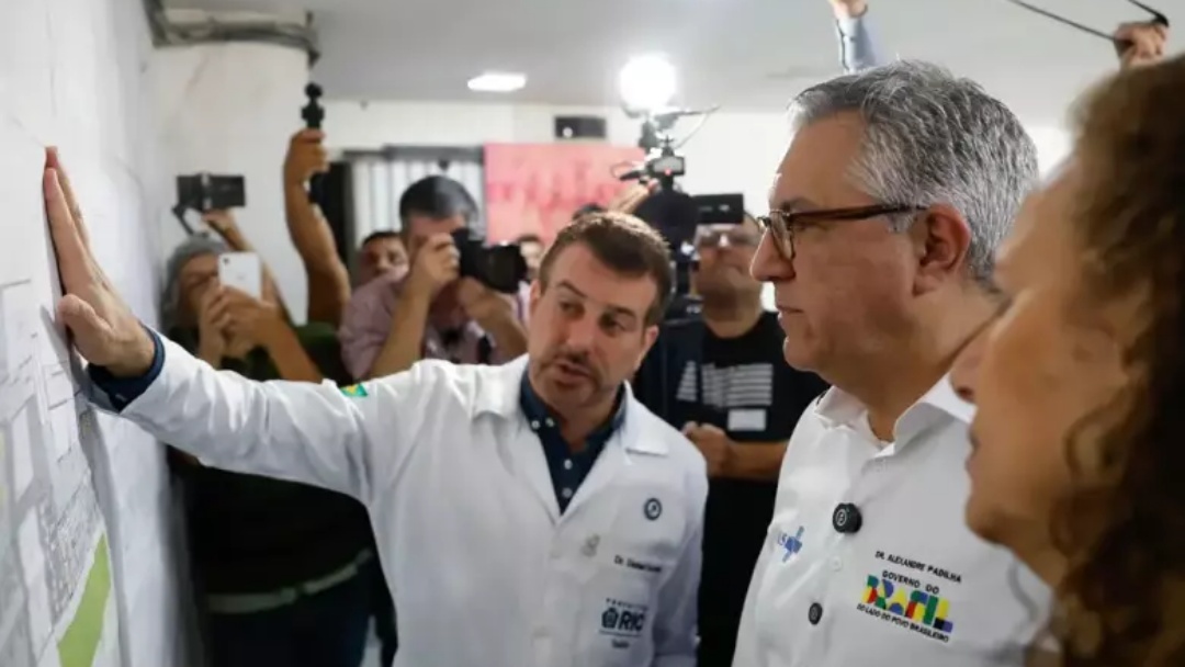 Restri&ccedil;&otilde;es de  Donald Trump n&atilde;o travam sa&uacute;de, diz Padilha