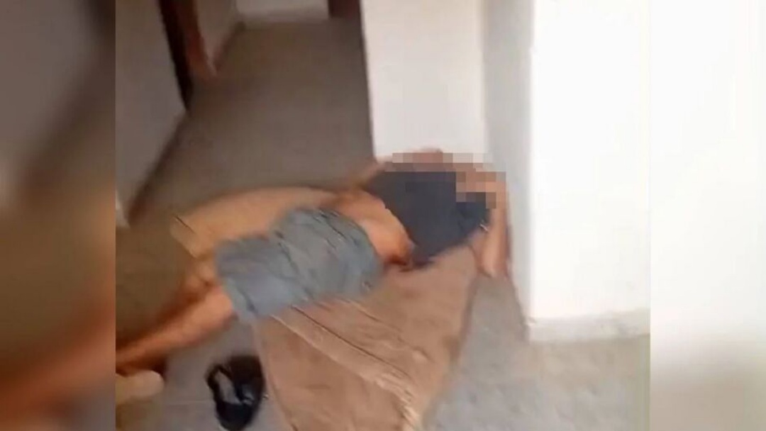 Crian&ccedil;a passa a noite com o corpo do pai, morto por matador de aluguel  