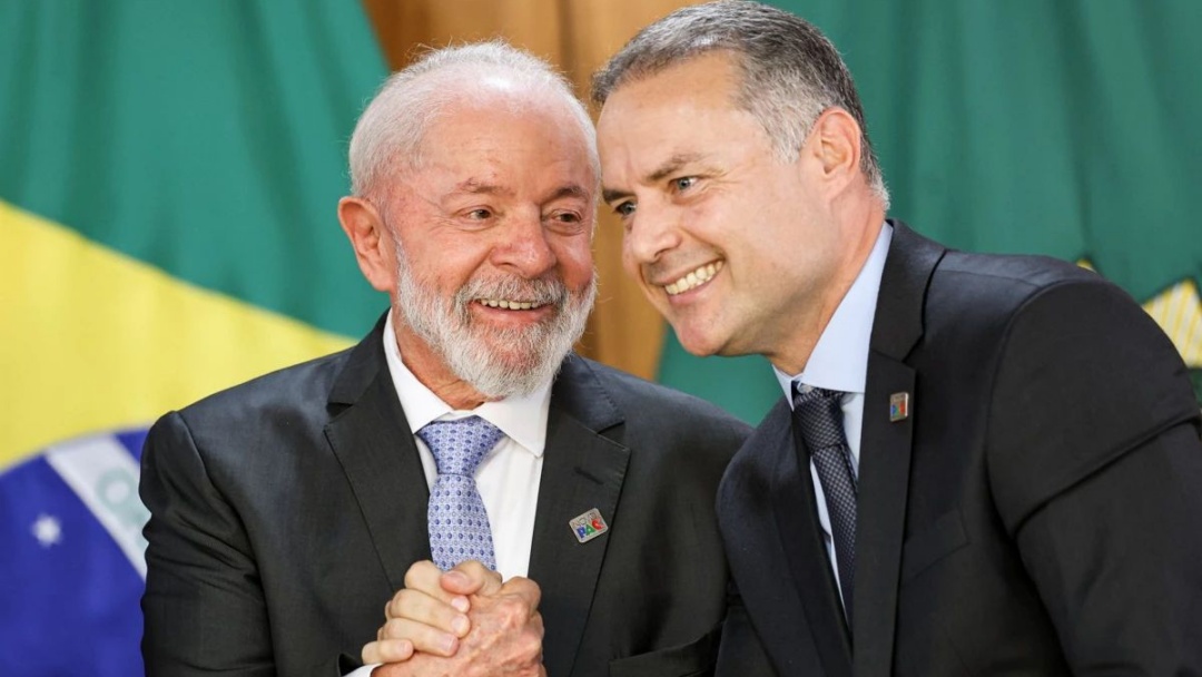 CNH: O Presidente Lula da Silva aprova regra que dispensa autoescola como obrigat&oacute;ria