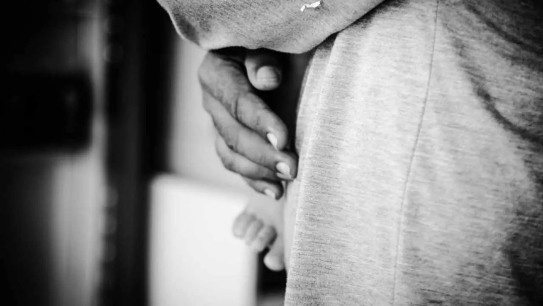 Padrasto &eacute; preso ap&oacute;s agredir a enteado de 6 anos 