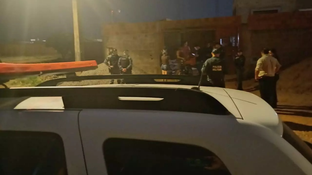 Idoso &eacute; encontrado enterrado em cova rasa dentro de resid&ecirc;ncia