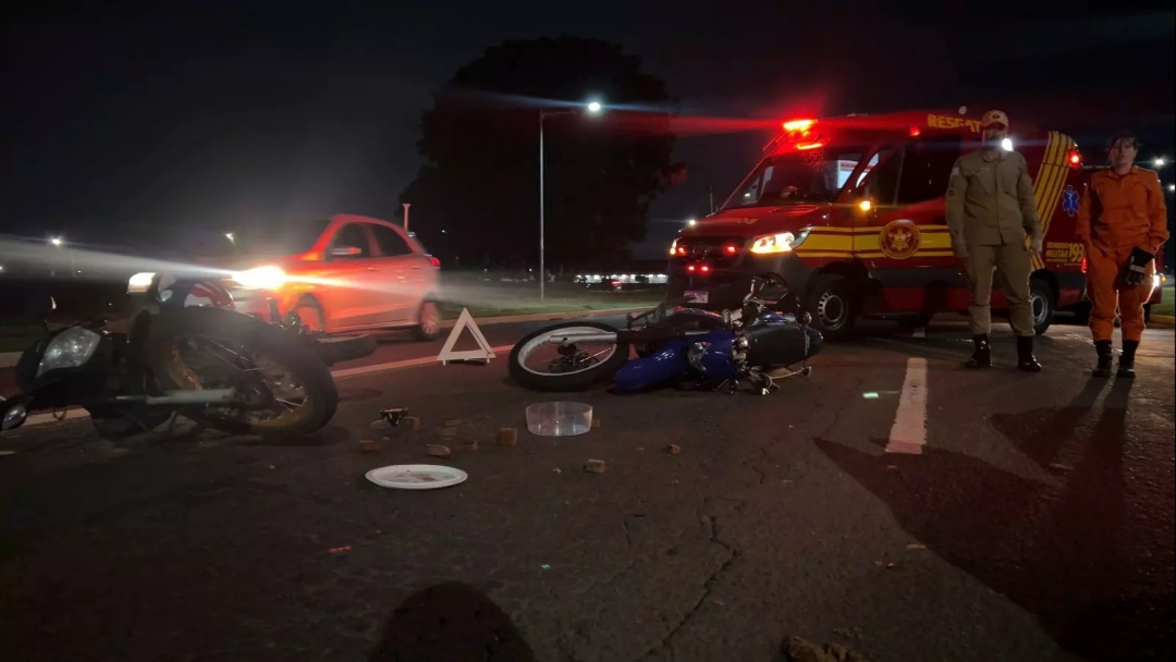 Acidentes envolvem seis ve&iacute;culos e deixam um ferido na Duque de Caxias