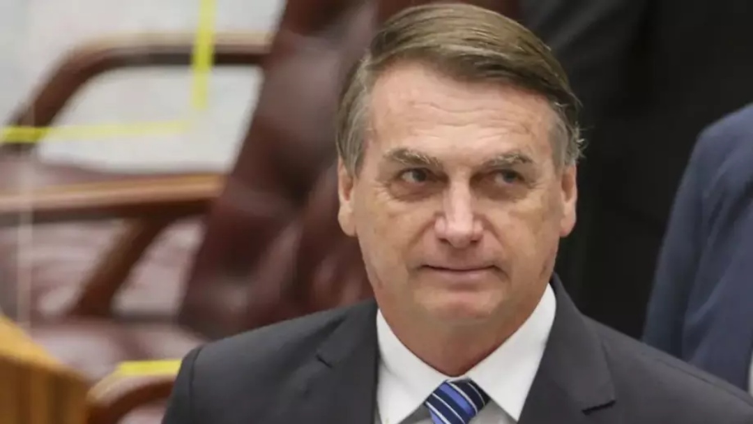 Bolsonaro deve conseguir pris&atilde;o domiciliar no STF, mas pode n&atilde;o ser de imediato  