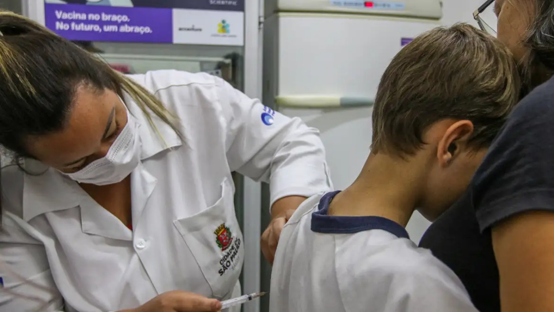 Vacina contra HPV reduz em 58% casos de c&acirc;ncer de colo de &uacute;tero