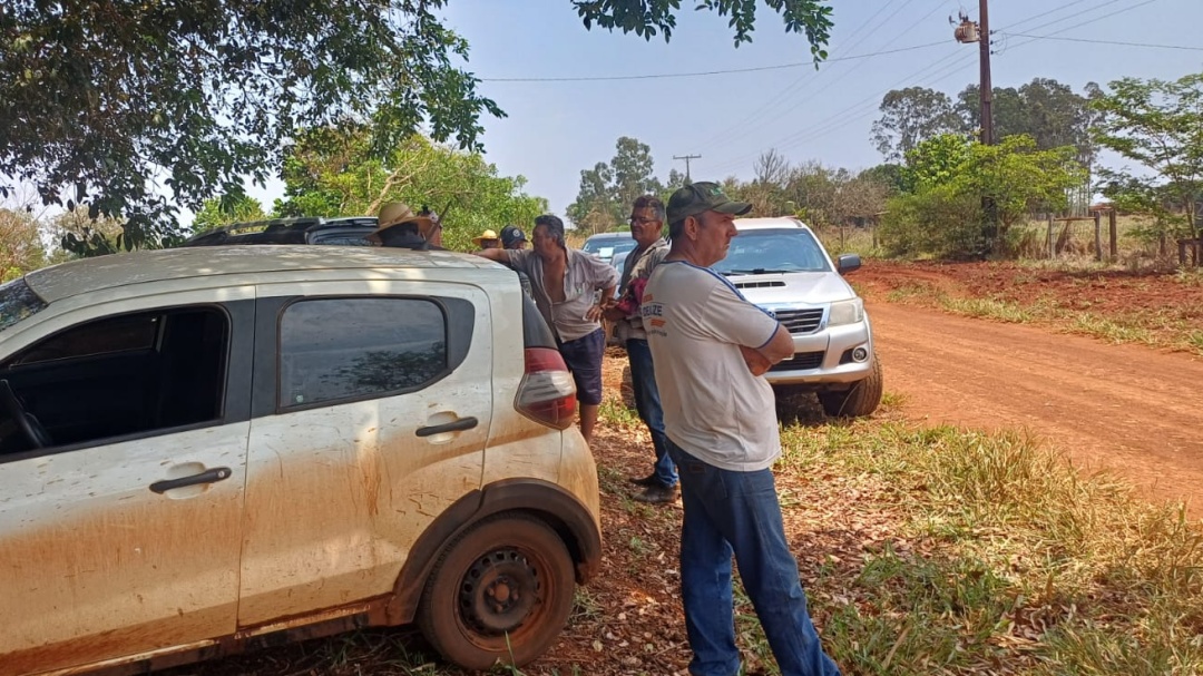 Invasores de lote no Cap&atilde;o Bonito 2 s&atilde;o levados de volta para Maracaju ap&oacute;s press&atilde;o de assentados