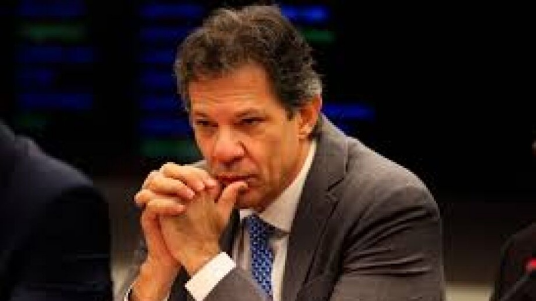 A Comiss&atilde;o do Congresso aprovou MP com medidas ao aumento do IOF por 13 votos a 12