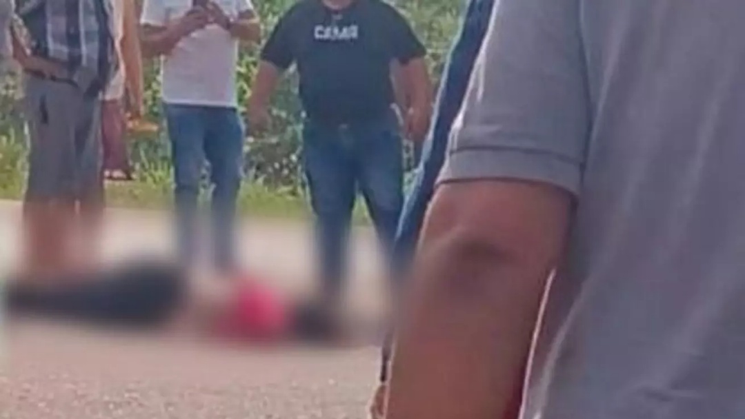 Mulher morre em acidente e filho fica em estado grave ap&oacute;s serem atingidos por carro na fronteira