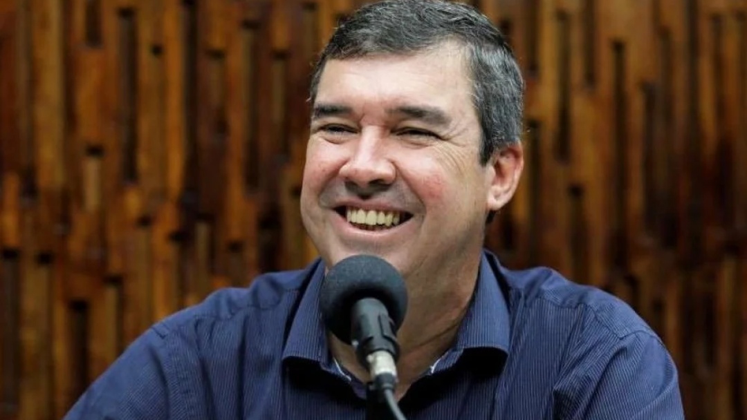 Riedel lidera disputa pelo governo de Mato Grosso do Sul com ampla vantagem, aponta Instituto Ranking