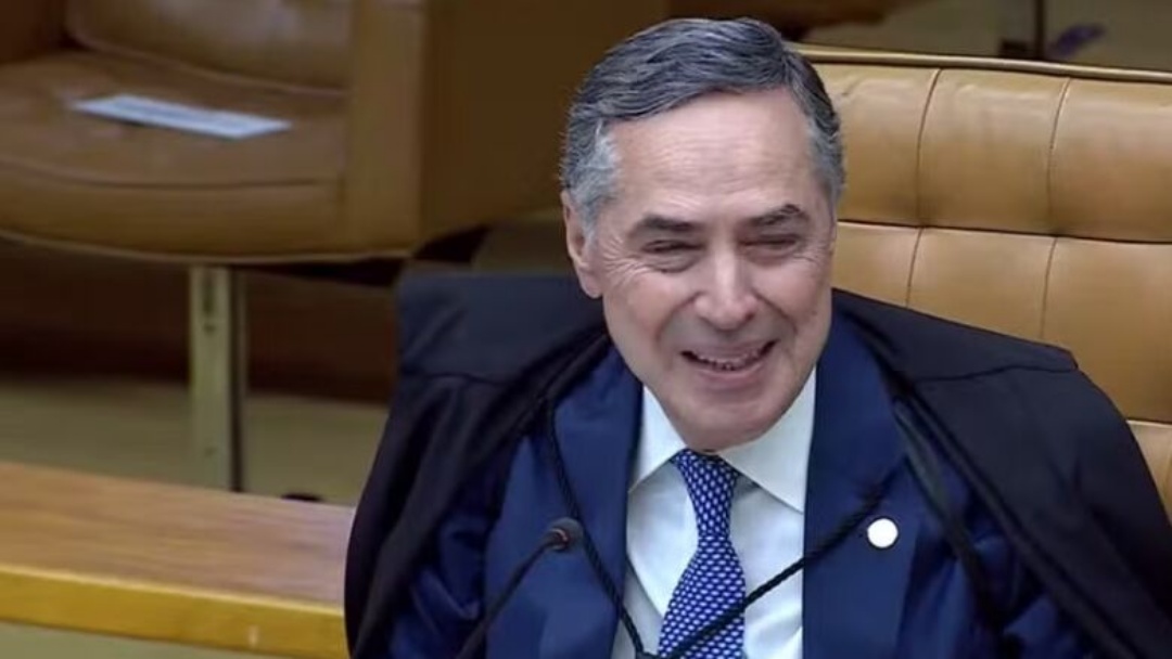 Luis Roberto Barroso anuncia aposentadoria antecipada do STF