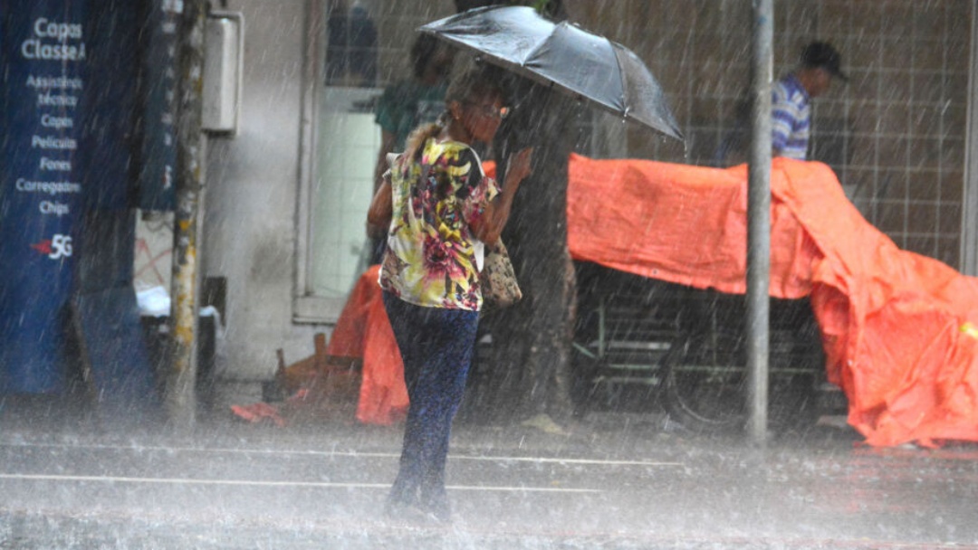 Todos os munic&iacute;pios de Mato Grosso do Sul est&atilde;o em alerta para tempestade at&eacute; ter&ccedil;a