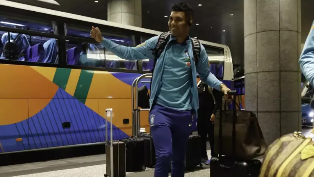 Seleção brasileira chega a Tóquio para amistoso contra Japão