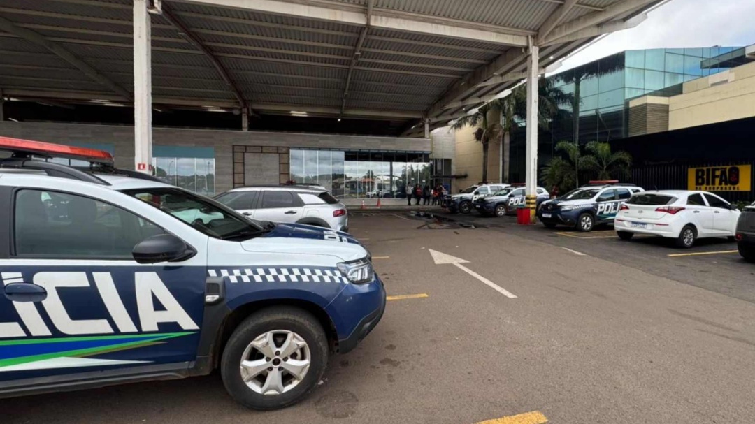 Preso comparsa de ladr&atilde;o que tentou furtar joalheria de shopping pela tubula&ccedil;&atilde;o