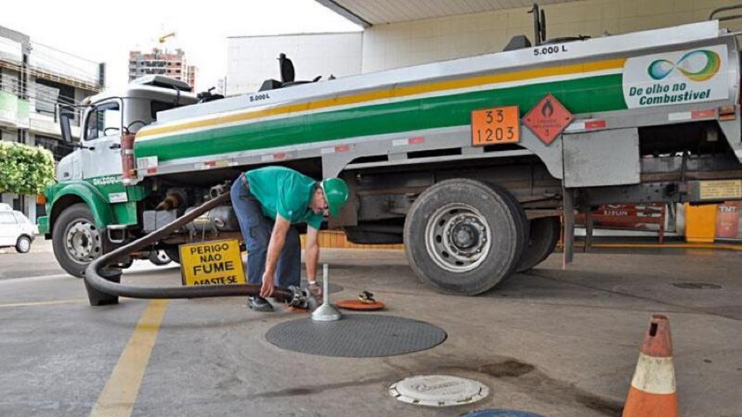 Etanol volta a subir ap&oacute;s seis semanas de queda