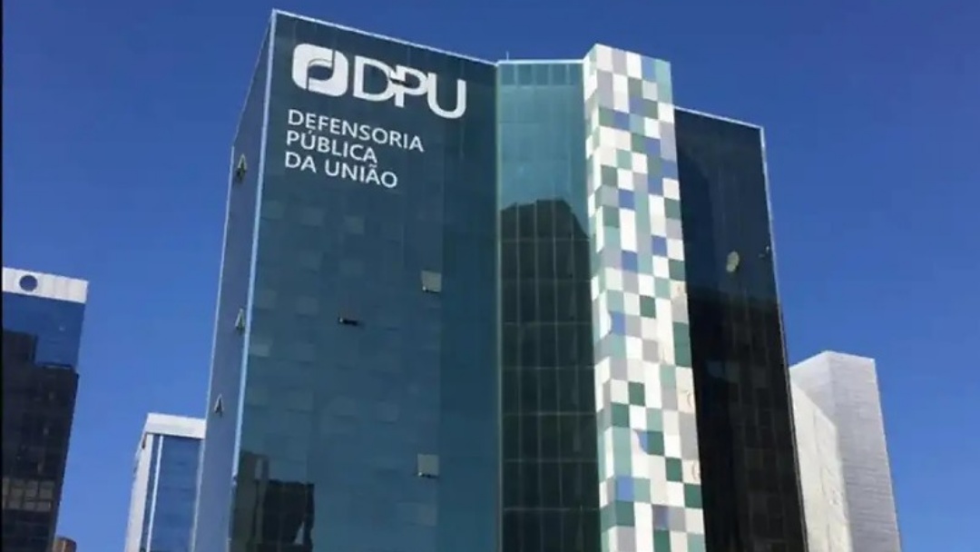 DPU pede que Eduardo Bolsonaro seja notificado por carta nos EUA