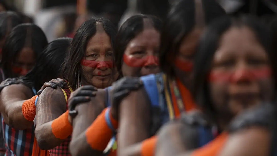 IBGE: 391 etnias ind&iacute;genas falam 295 l&iacute;nguas no Brasil