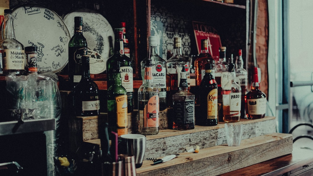 Intoxica&ccedil;&atilde;o por metanol: Brasil registra 58 casos confirmados; mortes chegam a 15