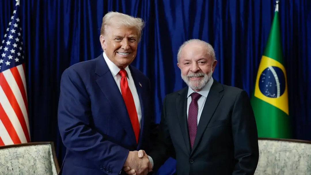 O Presidente Lula se re&uacute;ne com Trump na Mal&aacute;sia e discute rela&ccedil;&otilde;es entre Brasil-EUA