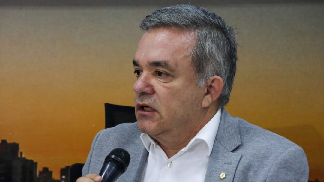 Vander Loubet far&aacute; cirurgia para retirada de c&acirc;ncer de pr&oacute;stata nesta ter&ccedil;a-feira