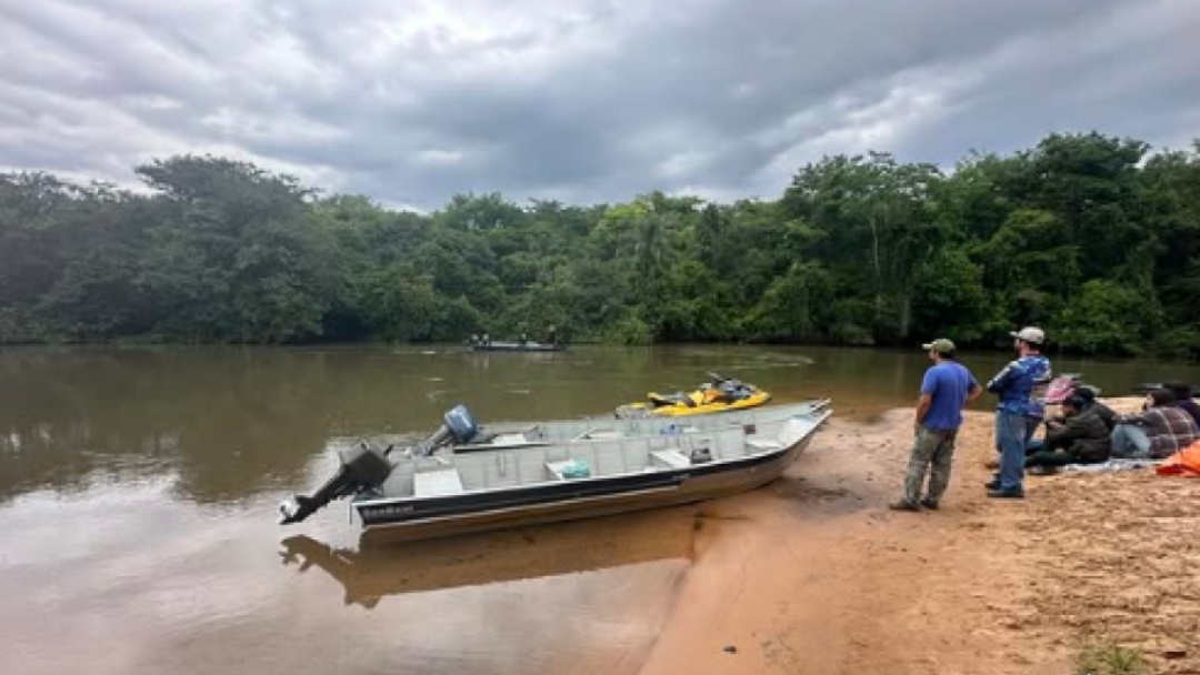 Para&iacute;so das &Aacute;guas decreta luto e suspende aulas ap&oacute;s morte de jovens afogados