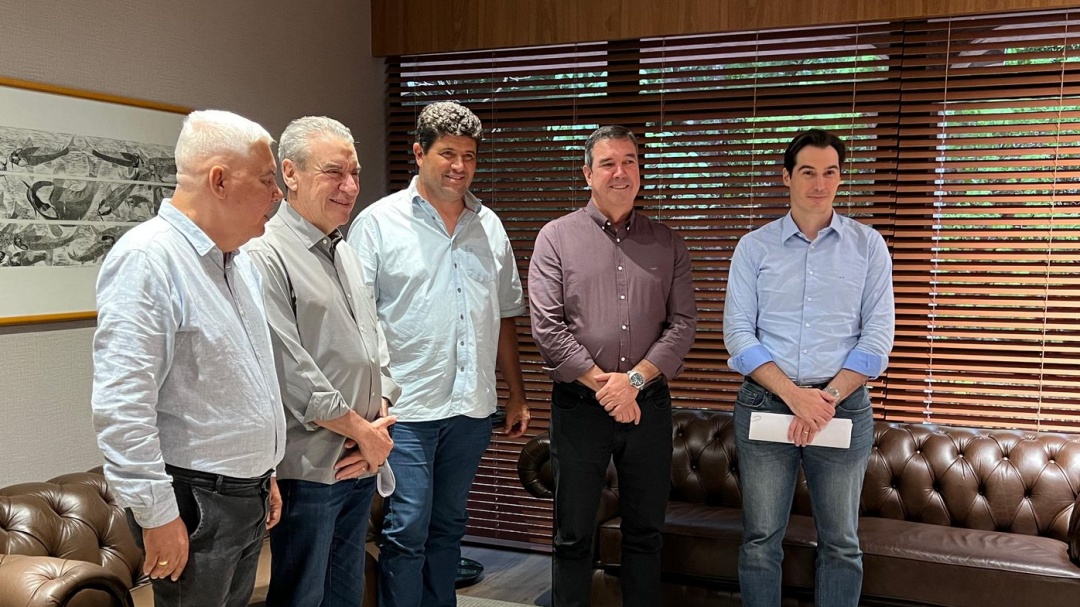 Prefeito pede revis&atilde;o do repasse do Estado para o transporte escolar devido &agrave; alta quilometragem e aumento de custos