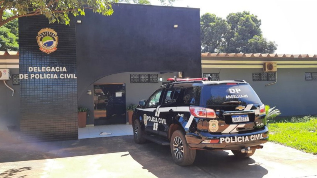 Adolescente &eacute; apreendido com maconha e cigarros eletr&ocirc;nicos que seriam comercializados na escola