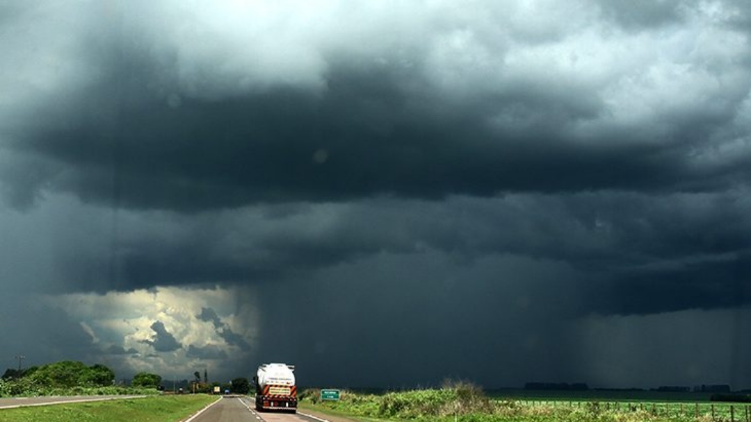Cidades de Mato Grosso do Sul est&atilde;o sob alertas de tempestade com queda de granizo