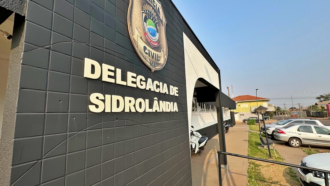 Adolescente que atropelou jovem ao empinar moto se entrega &agrave; pol&iacute;cia