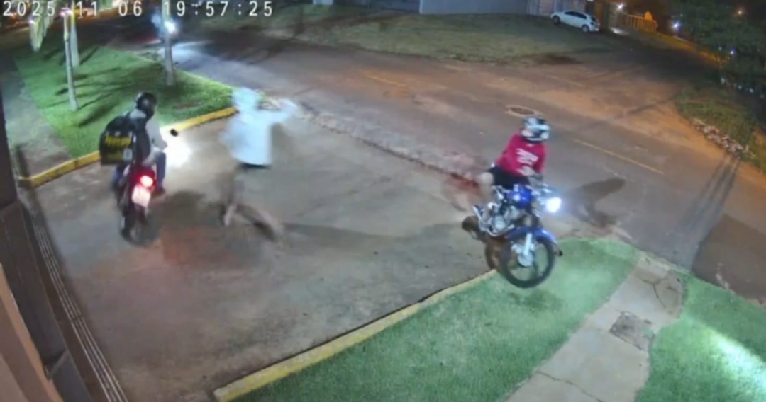 Entregador de pizzas &eacute; perseguido durante assalto por quatro criminosos em Ponta Por&atilde;