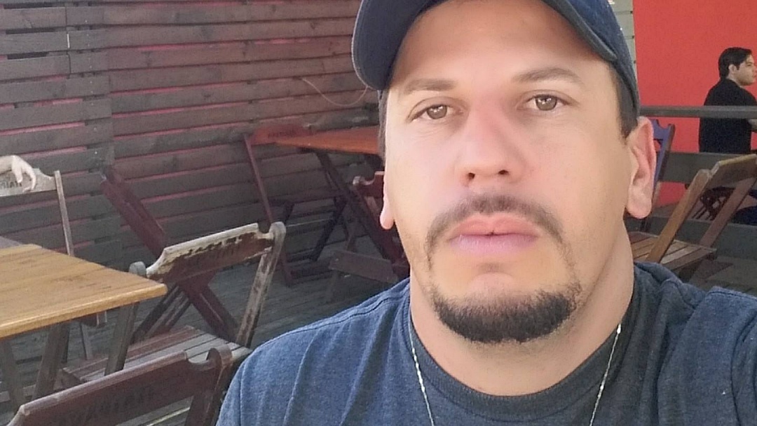 Homem baleado em conveni&ecirc;ncia &eacute; transferido em vaga zero para Campo Grande