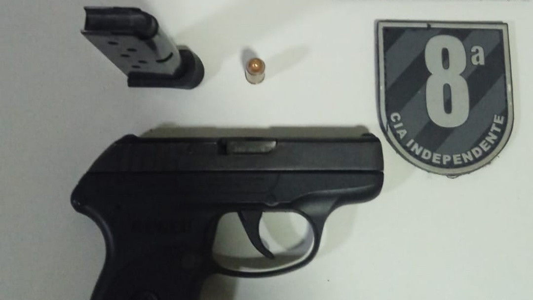 Na fuga, suspeito se desfaz da arma usada em tentativa de homic&iacute;dio em Sidrol&acirc;ndia