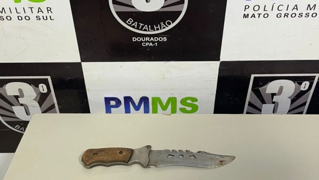 Homem é preso após invadir casa armado e ameaçar mulher com bebê em Dourados
