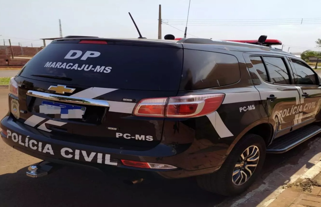 Homem é preso após ser acusado pela irmã de estuprar a própria mãe em cidade de MS