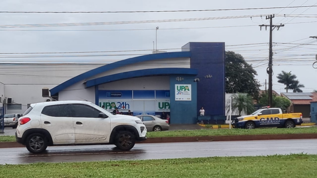 Mulher &eacute; presa ap&oacute;s esfaquear marido na frente dos filhos durante bebedeira em Dourados