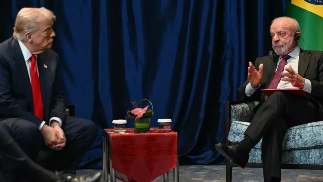 Ap&oacute;s encontro com Trump, 45% consideram Lula mais forte, e 30% o veem mais fraco