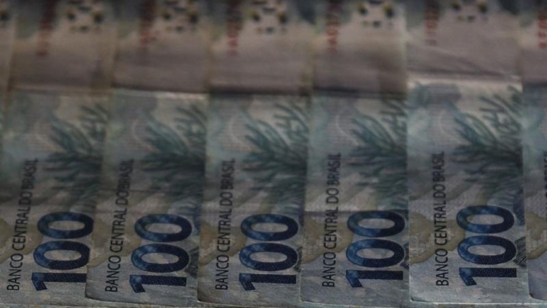 Saiba como resgatar dinheiro investido no Banco Master