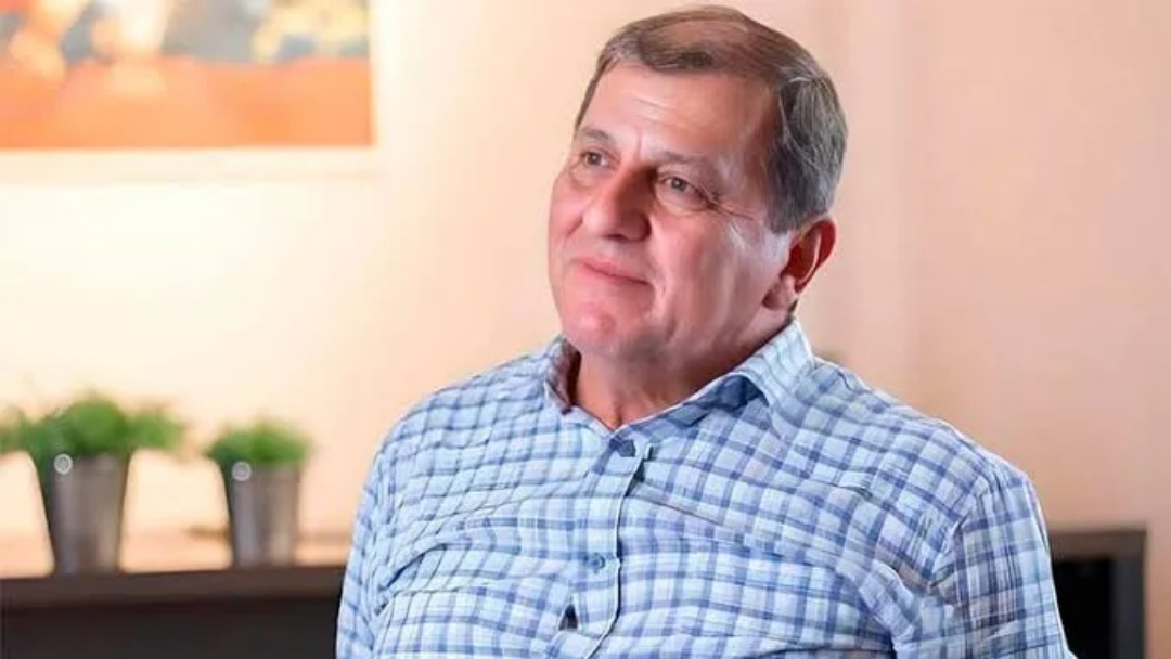 Com 20 votos favor&aacute;veis e apenas 1 contr&aacute;rio, S&eacute;rgio de Paula &eacute; o novo conselheiro do TCE