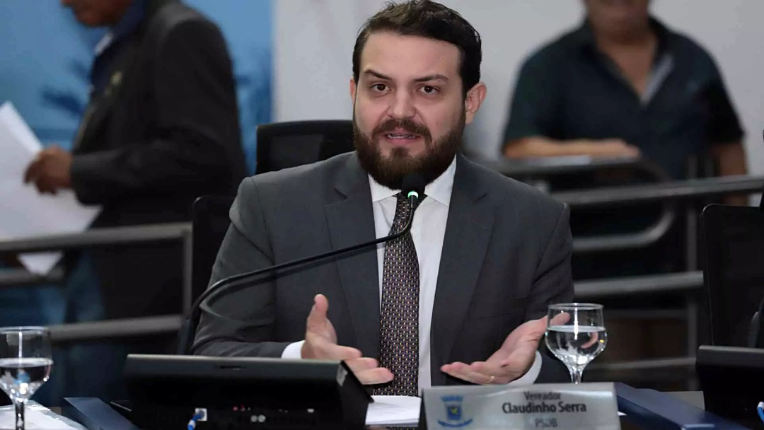TRE bloqueia R$ 43,2 mil de Claudinho Serra ap&oacute;s reprova&ccedil;&atilde;o das contas de 2020