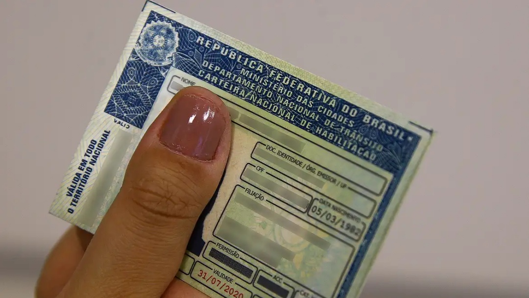 N&uacute;mero de tentativas de fraudes com documentos dispara e mais que dobra de 2022 a 2025