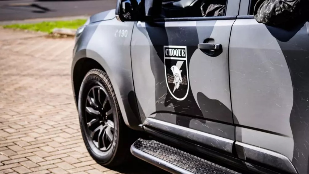 Adolescente de 17 anos tenta fugir e morre após confronto com a PM no Caiobá