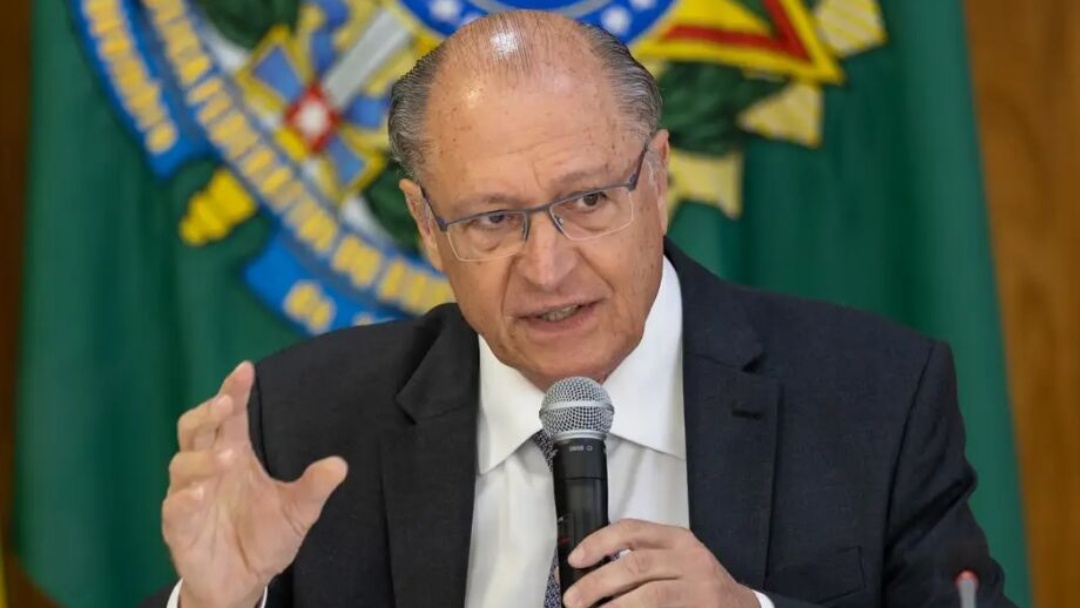 A Medida Provis&oacute;ria do setor el&eacute;trico ser&aacute; publicada nesta ter&ccedil;a-feira, 25, diz Alckmin  