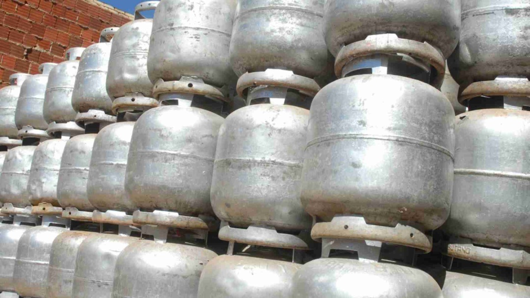 Gás do Povo: entenda programa do governo que distribui vale-recarga para botijão