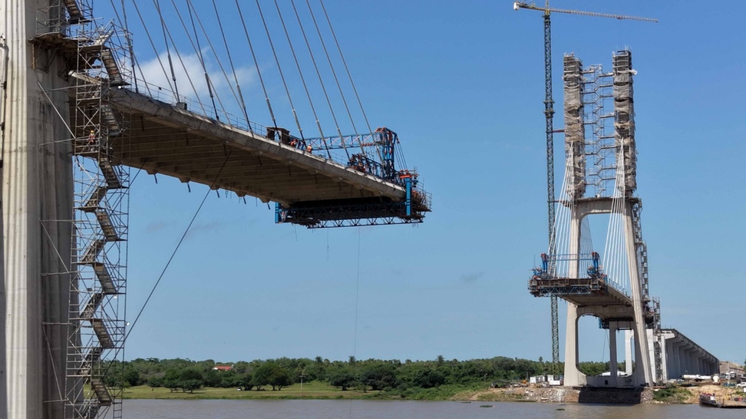 Ponte da Rota Bioce&acirc;nica chega a 84% de conclus&atilde;o e deve unir Brasil e Paraguai em 2026   