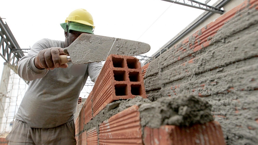 Prefeitura reajusta em até 50,66% ISSQN das construções comerciais