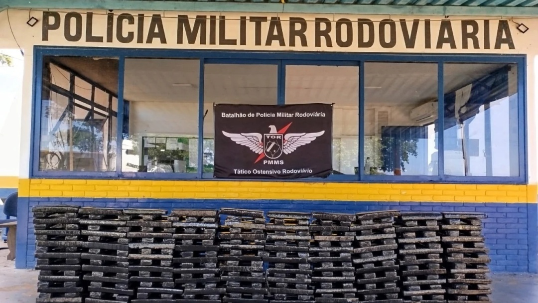 Motorista foge e abandona carro com mais de 300 kg de maconha na MS-289